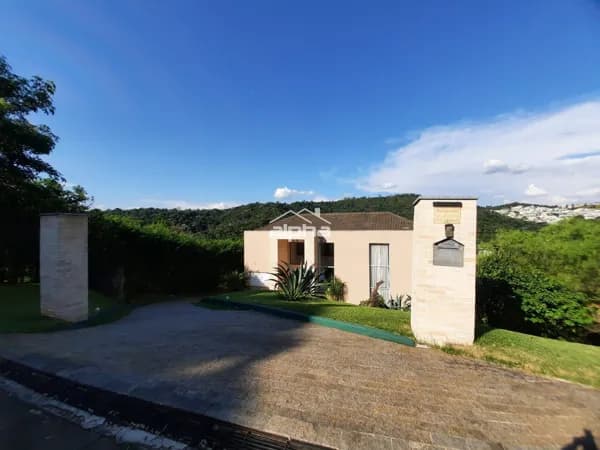 Casa de Condomínio em Santana de Parnaíba - Alphaville
