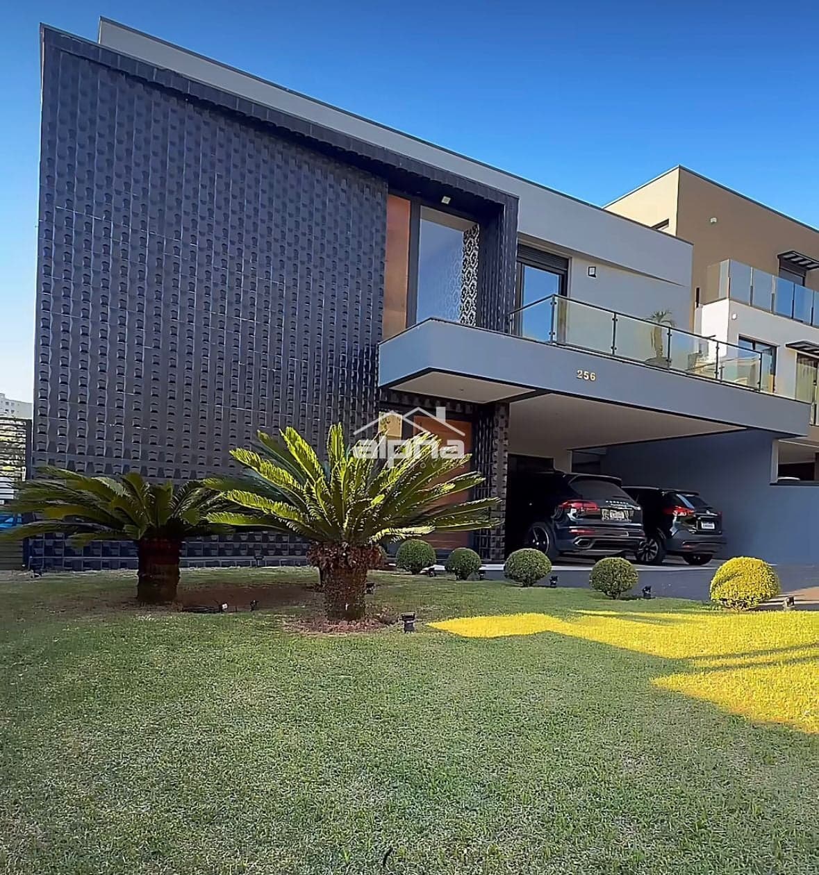 Casa de Condomínio em Santana de Parnaíba - Alphaville