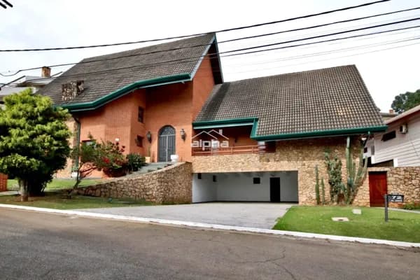 Casa de Condomínio em Santana de Parnaíba - Alphaville
