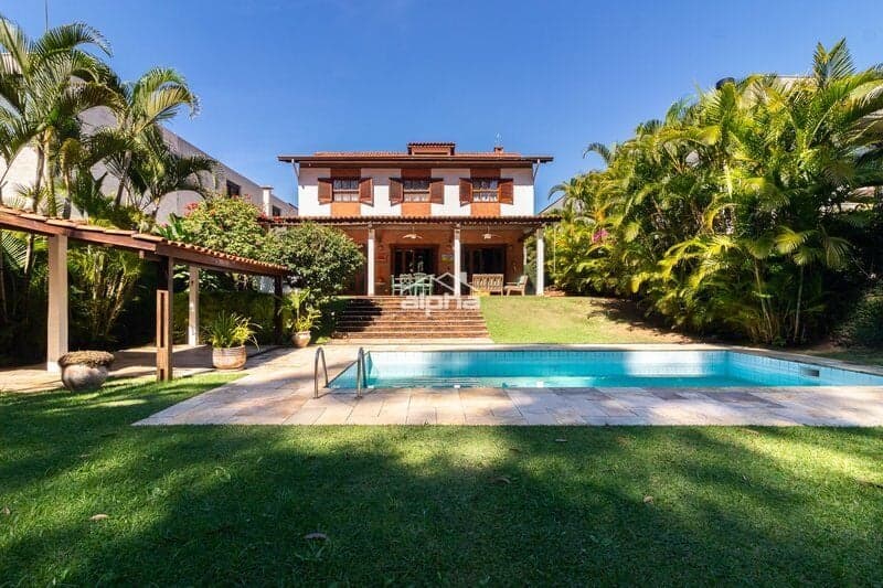 Casa de Condomínio em Barueri - Alphaville