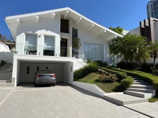 Casa de Condomínio em Barueri - Alphaville