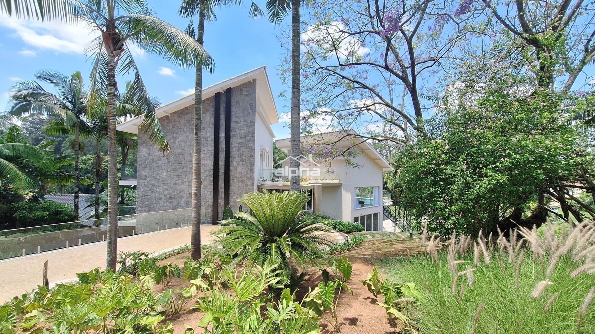 Casa de Condomínio em Barueri - Tamboré