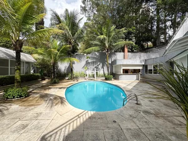 Casa de Condomínio em Barueri - Alphaville