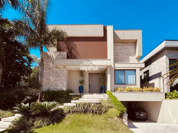 Casa de Condomínio em Santana de Parnaíba - Alphaville