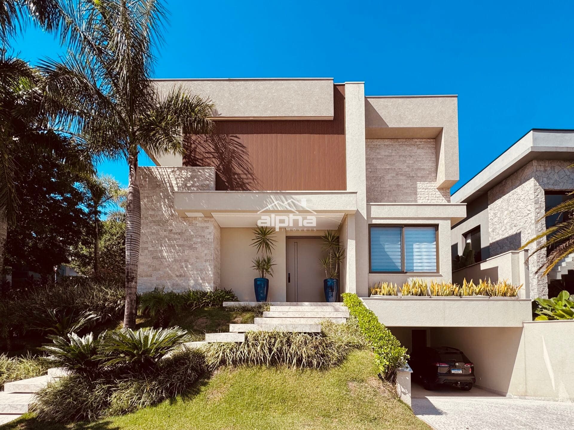 Casa de Condomínio em Santana de Parnaíba - Alphaville