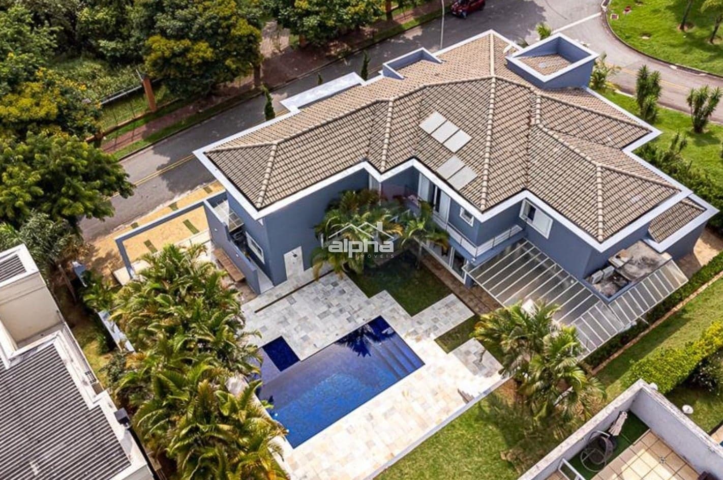 Maravilhosa esquina, imóvel com 2 lotes