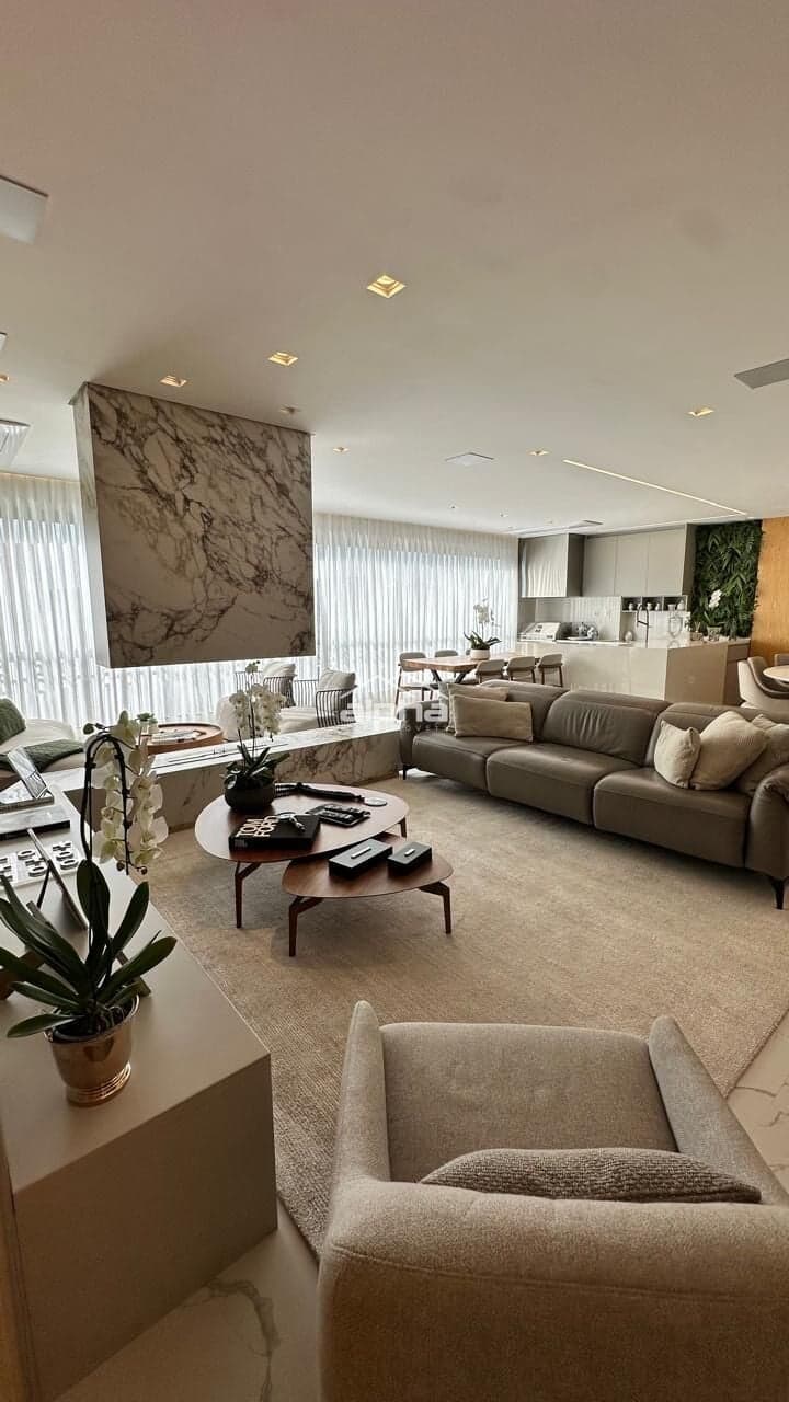 Apartamento Exclusivo com 239 m², Altíssimo Padrão e Totalmente Equipado