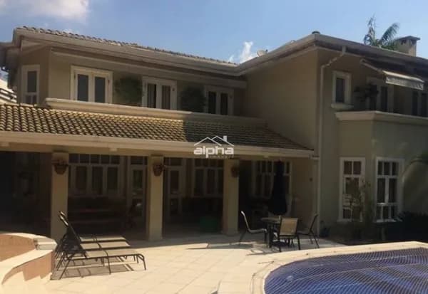 Casa de Condomínio em Santana de Parnaíba - Alphaville