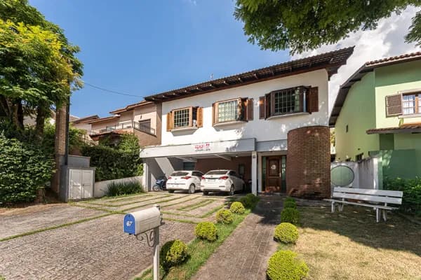 Casa de Condomínio em Santana de Parnaíba - Alphaville