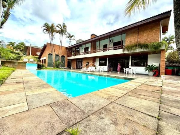 Casa de Condomínio em Barueri - Alphaville
