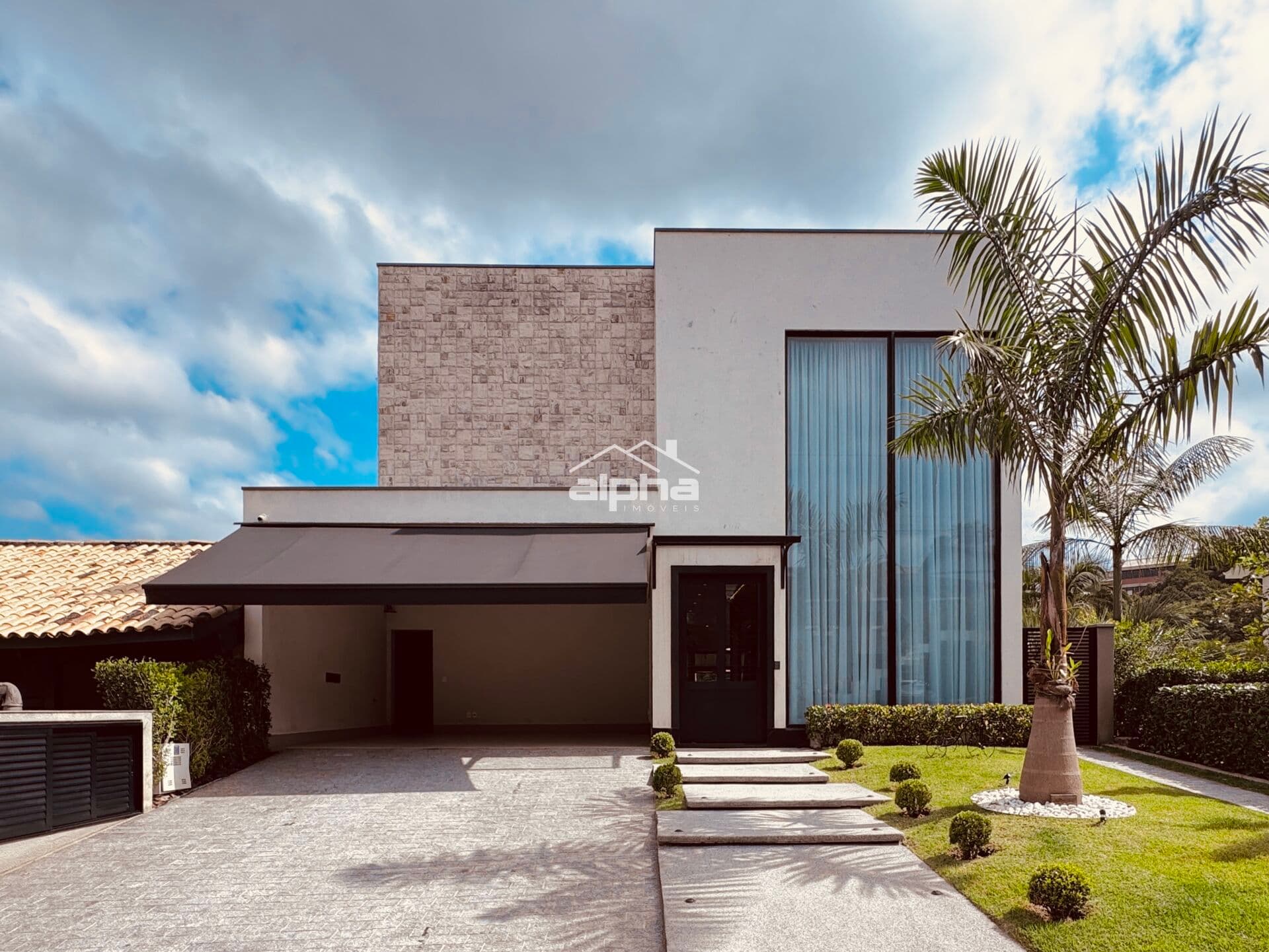 Casa em Condomínio ALPHAVILLE 11