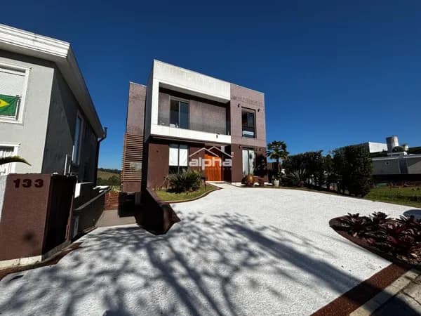 Casa de Condomínio em Santana de Parnaíba - Tamboré