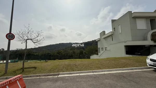 Lote/Terreno em Santana de Parnaíba - Alphaville
