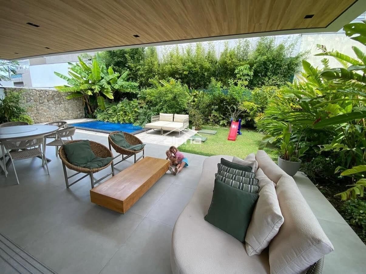 Casa de Condomínio em Santana de Parnaíba - Tamboré