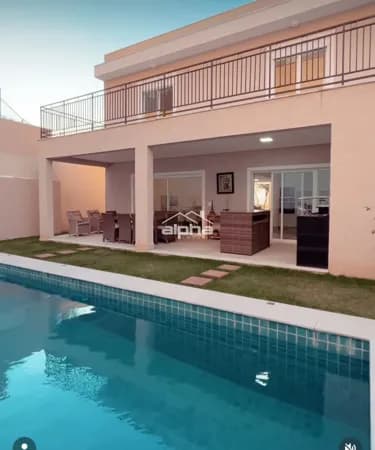 Casa de Condomínio em Santana de Parnaíba - Alphaville