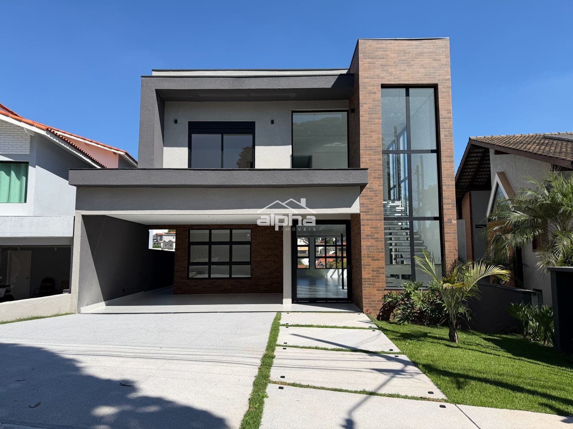 Casa de Condomínio em Santana de Parnaíba - Alphaville