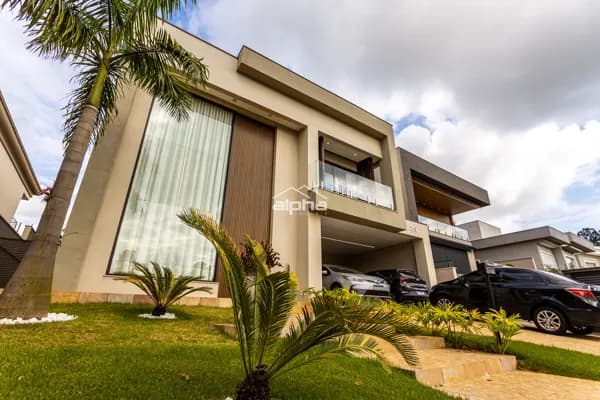 Maravilhosa casa recém construída!