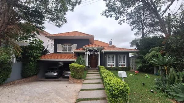 Casa de Condomínio em Santana de Parnaíba - Alphaville