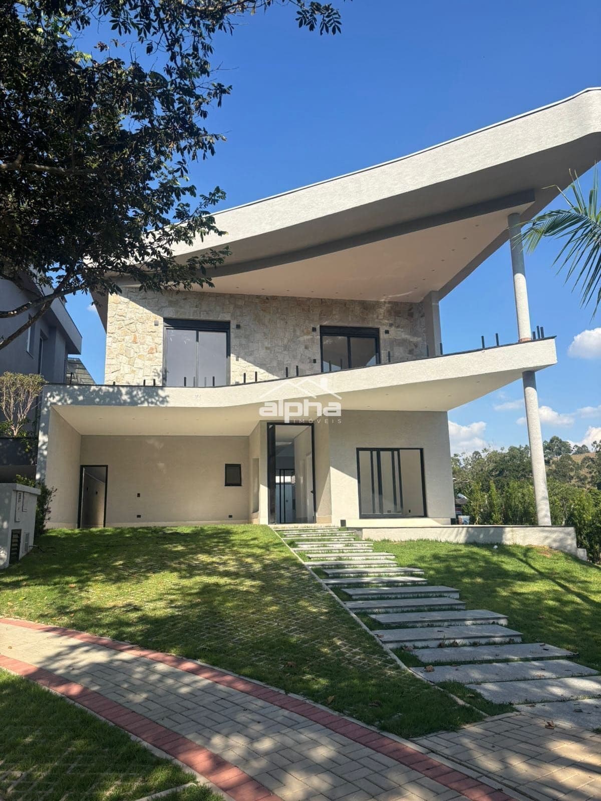 Casa de Condomínio em Santana de Parnaíba - Alphaville