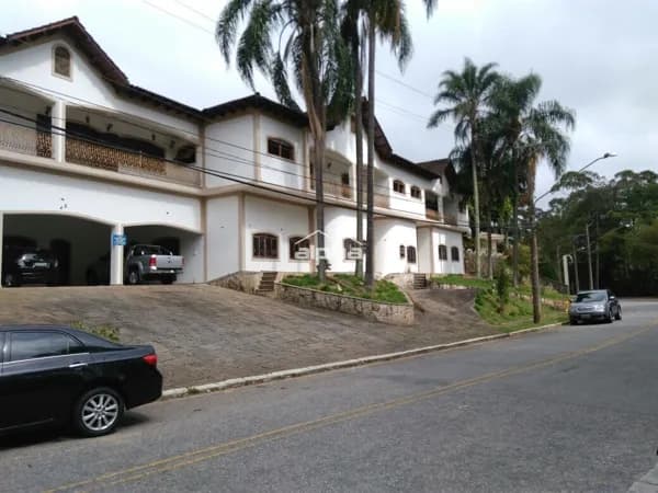 Excelente localização, no centro de Alphaville!