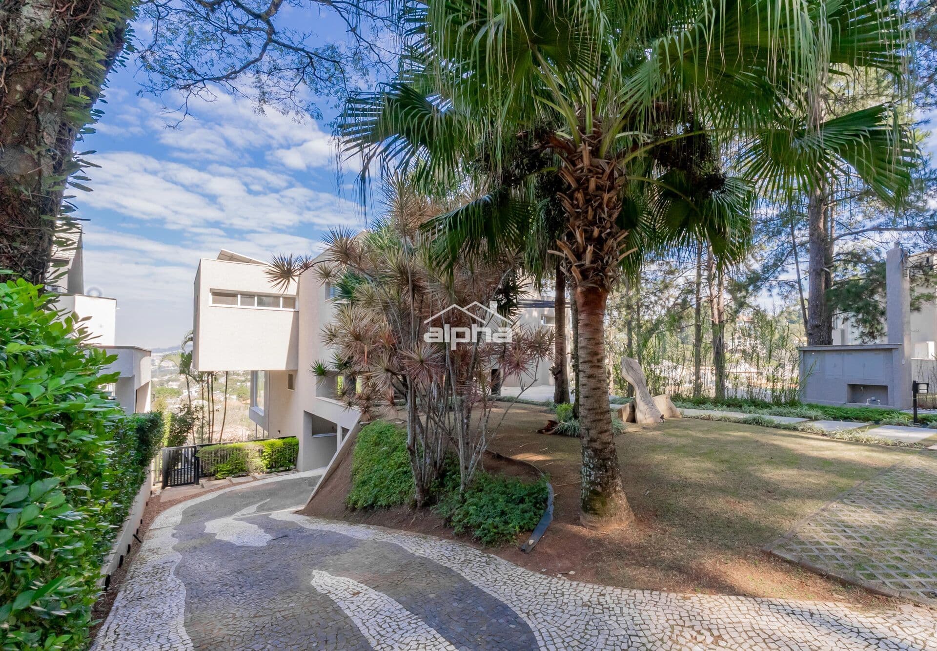 Casa de Condomínio em Santana de Parnaíba - Alphaville