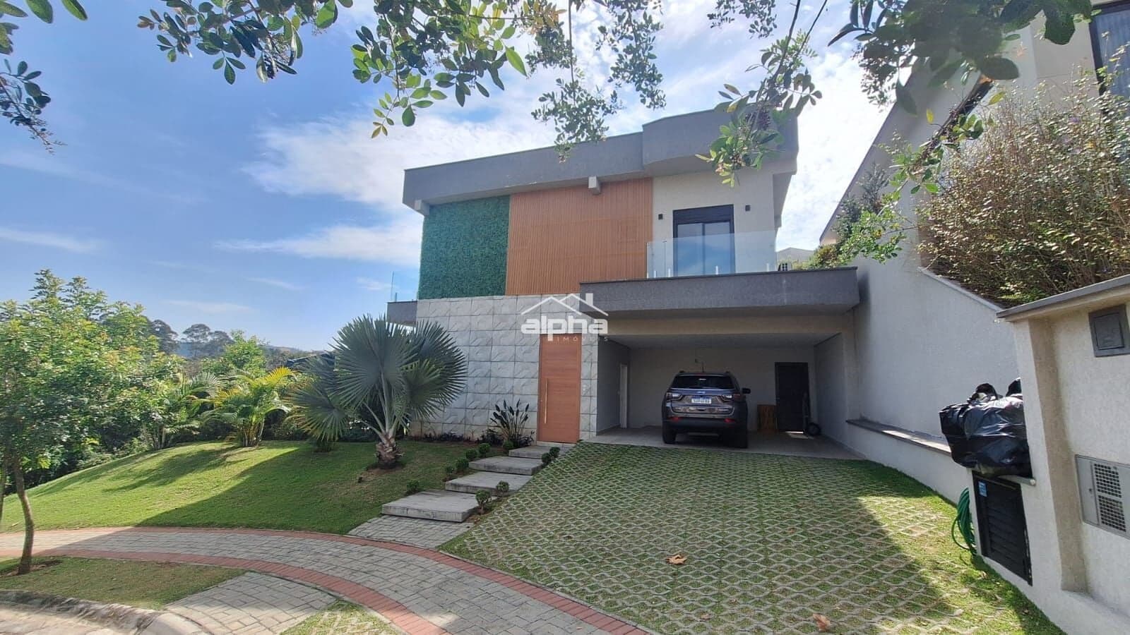 Casa de Condomínio em Santana de Parnaíba - Alphaville