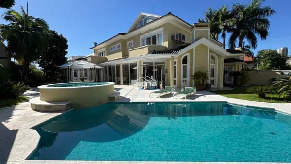 Alphaville 2 - excelente casa em 2 lotes