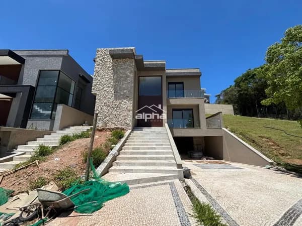 Casa de Condomínio em Santana de Parnaíba - Alphaville
