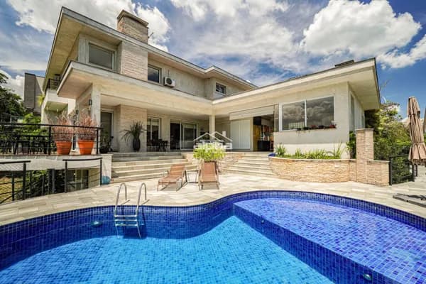 Maravilhosa casa, com vista permanente!