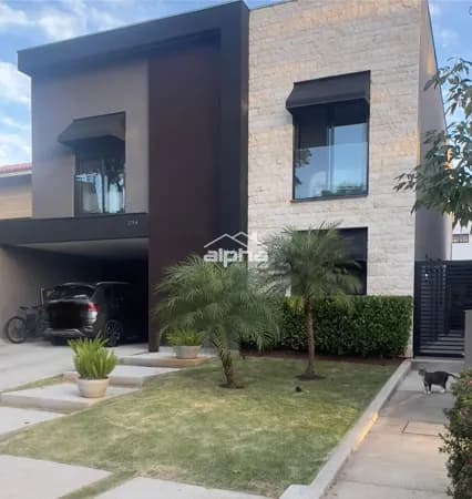Casa de Condomínio em Santana de Parnaíba - Alphaville