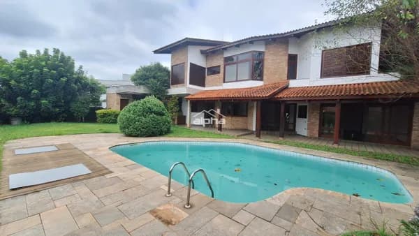 Casa de Condomínio em Santana de Parnaíba - Alphaville