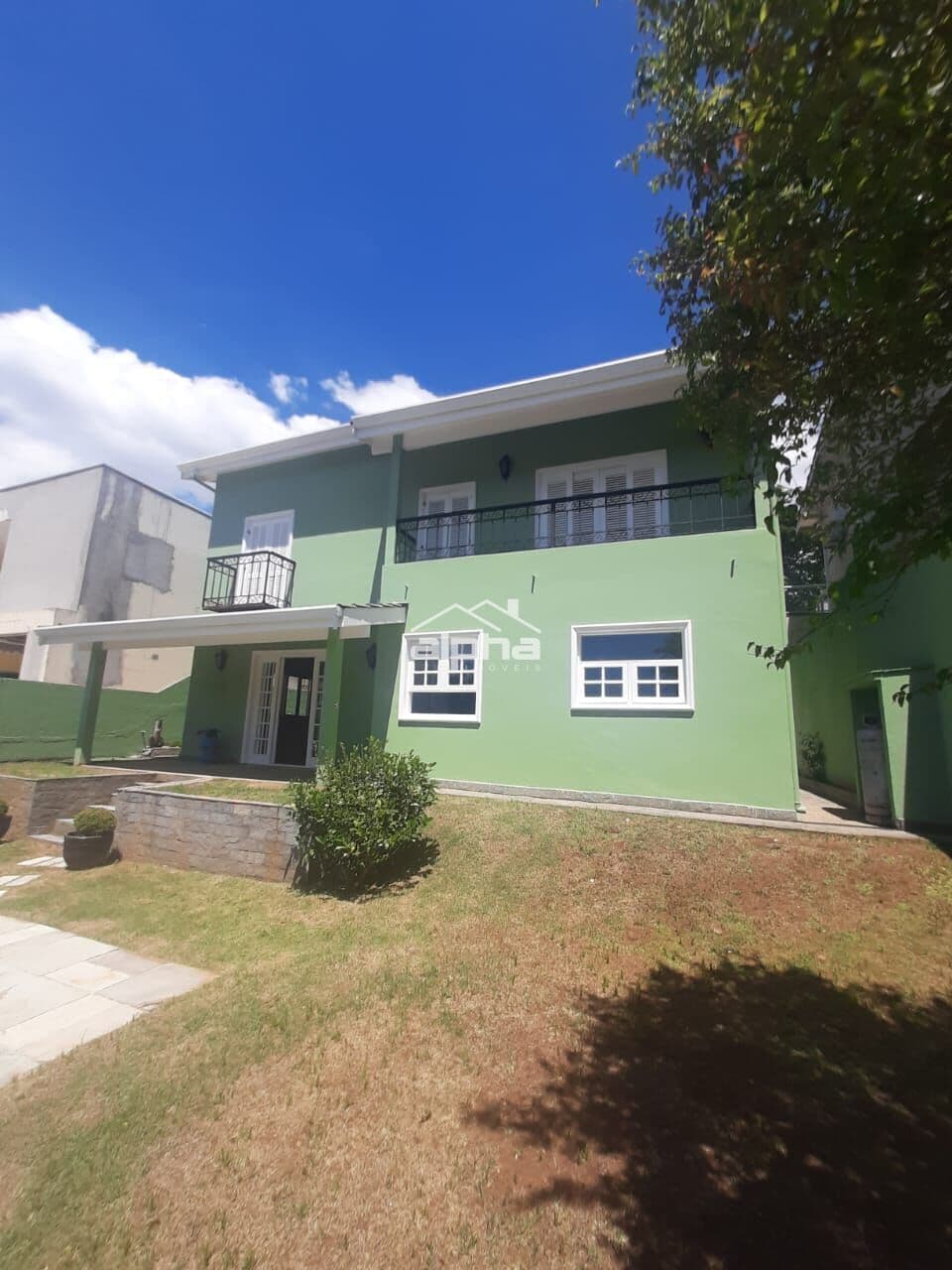 Casa de Condomínio em Santana de Parnaíba - Alphaville