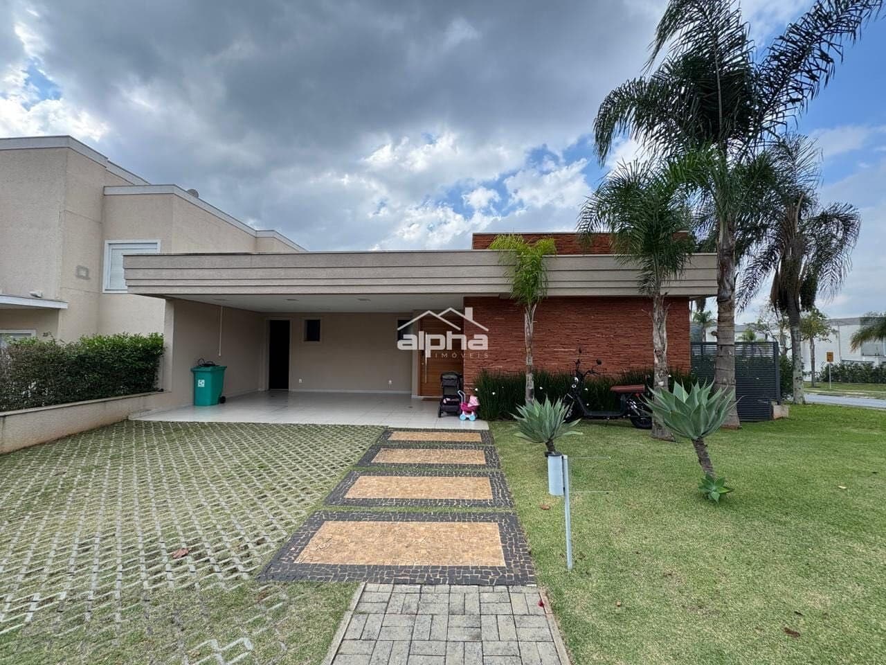 Casa de Condomínio em Santana de Parnaíba - Alphaville
