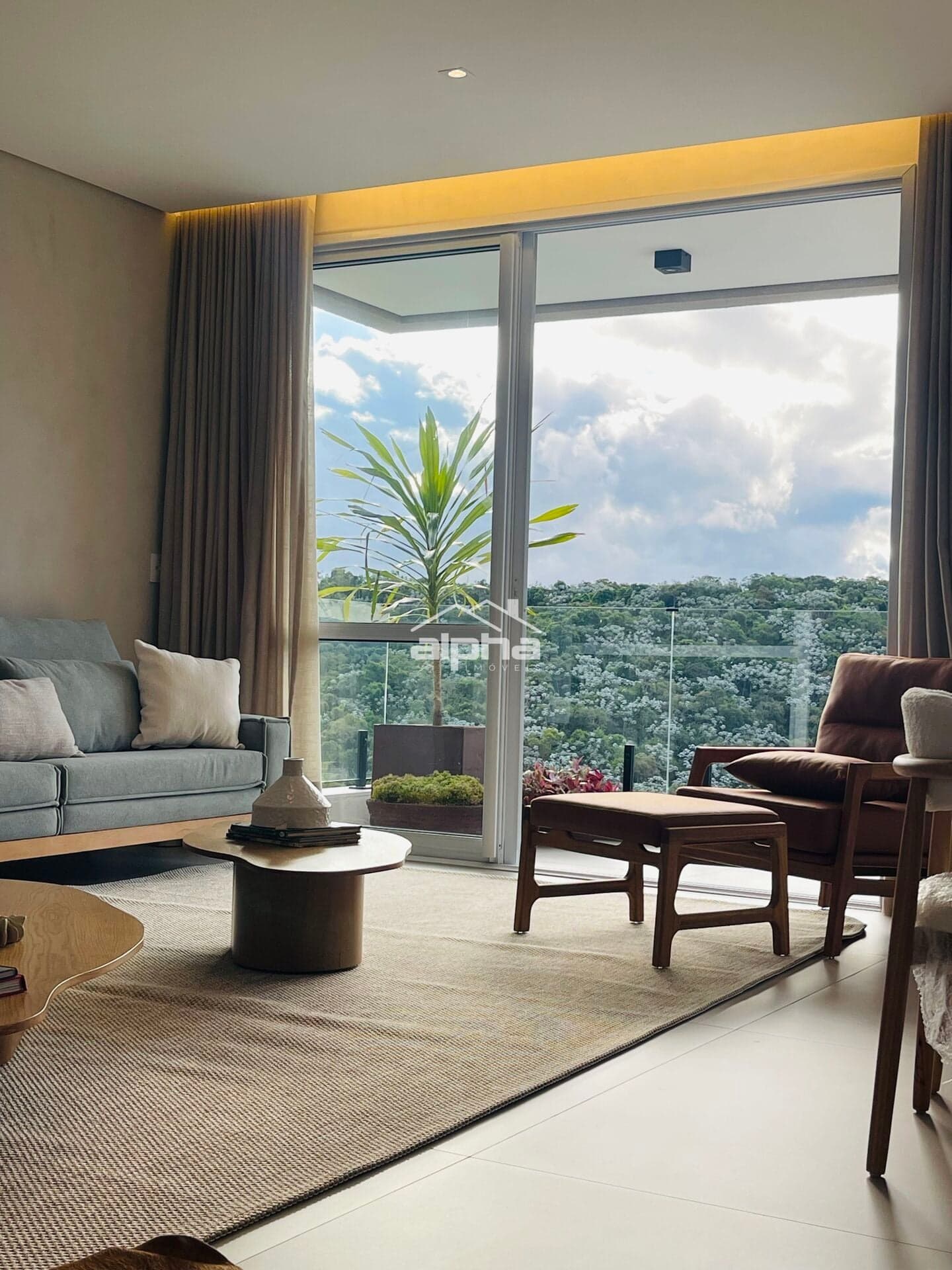 Casa de Condomínio em Santana de Parnaíba - Alphaville