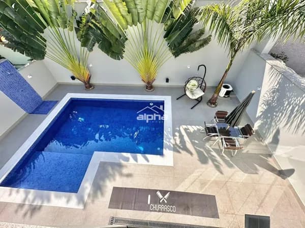 Casa de Condomínio em Santana de Parnaíba - Alphaville