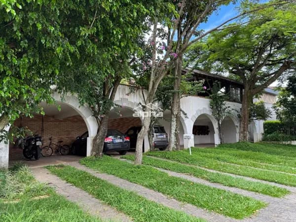 Casa de Condomínio em Santana de Parnaíba - Alphaville