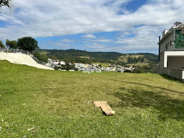 Lote/Terreno em Santana de Parnaíba - Alphaville
