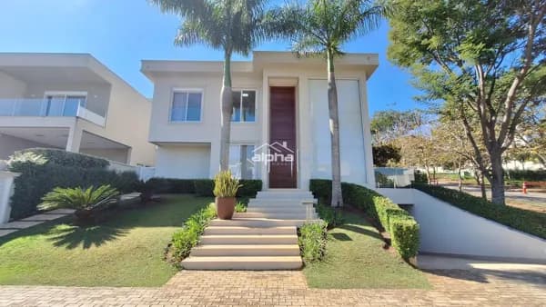 Casa de Condomínio em Santana de Parnaíba - Tamboré