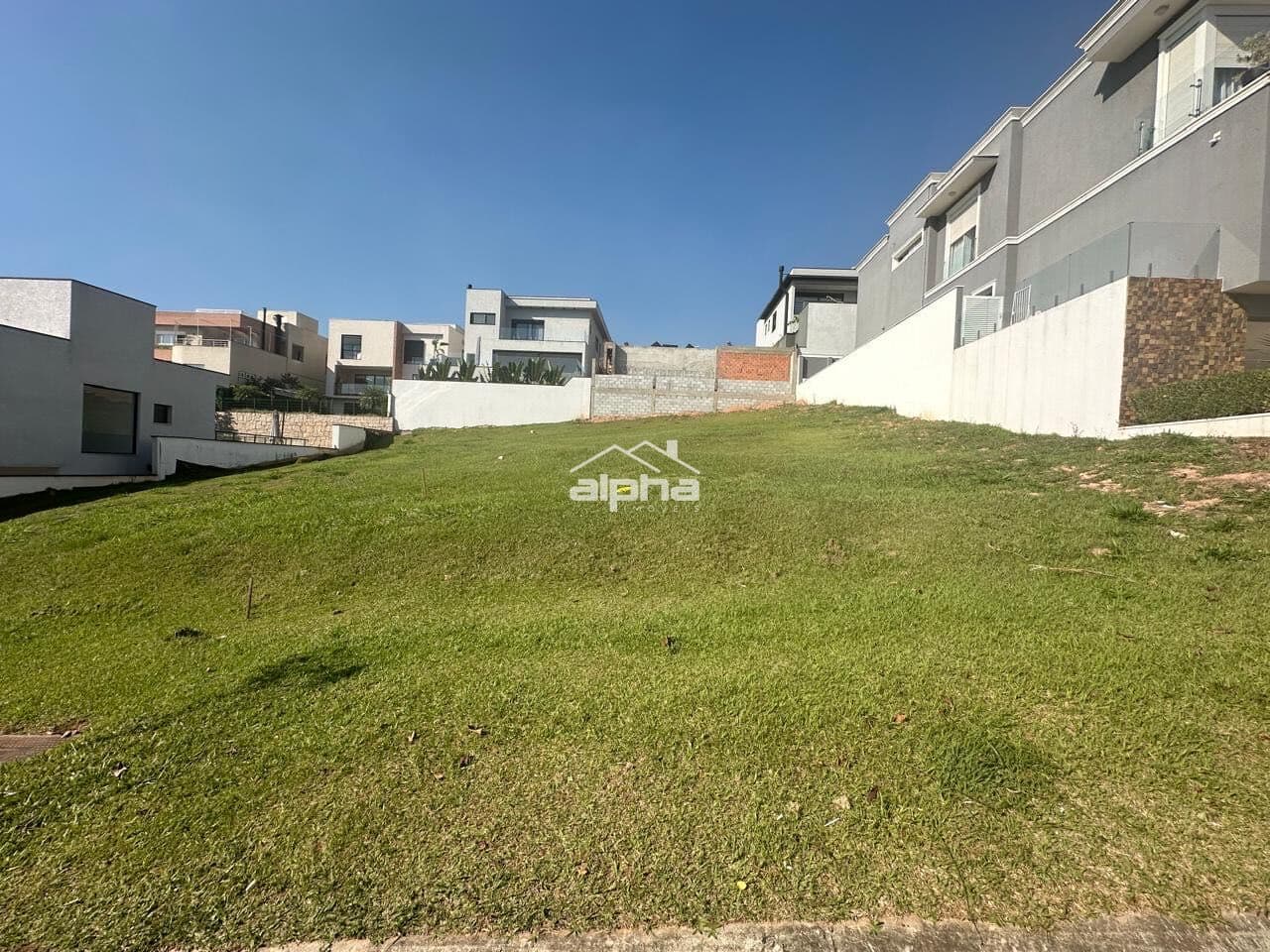 Lote/Terreno em Santana de Parnaíba - Alphaville