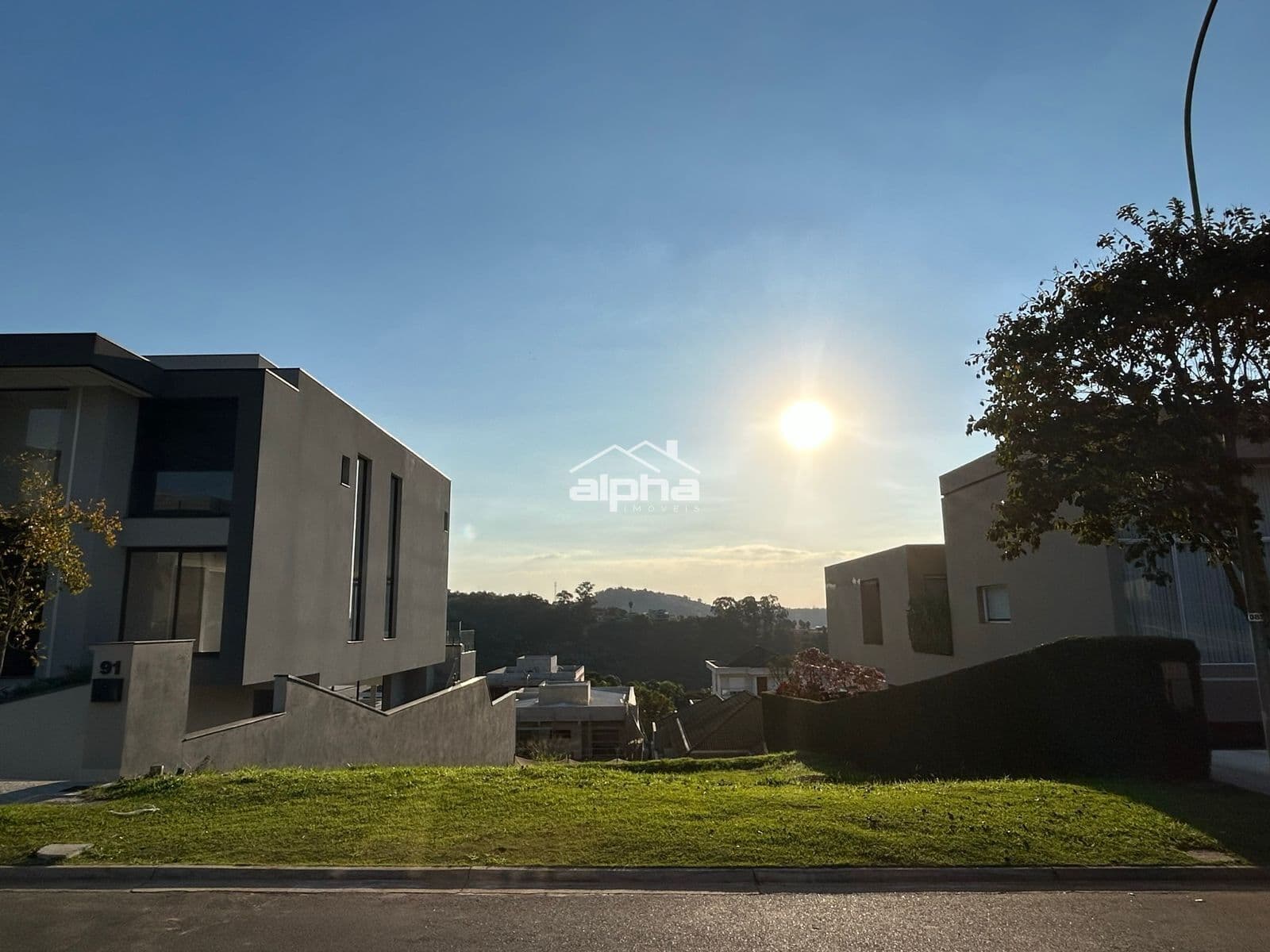 Lote/Terreno em Santana de Parnaíba - Alphaville