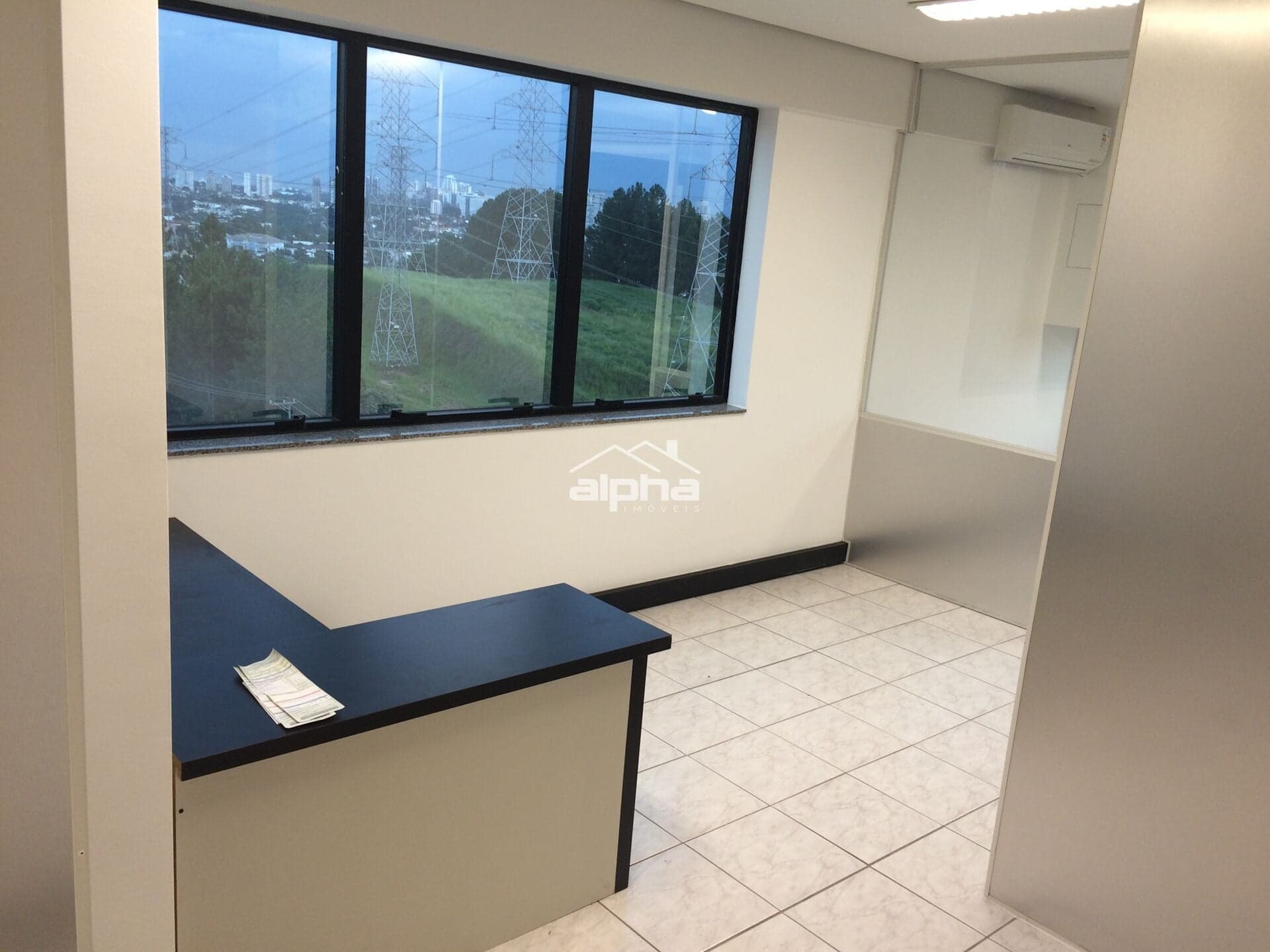 Sala comercial Em edifício em Alphaville, Santana de Parnaíba/SP