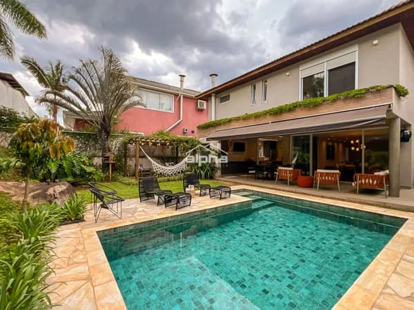 Casa de Condomínio em Santana de Parnaíba - Alphaville