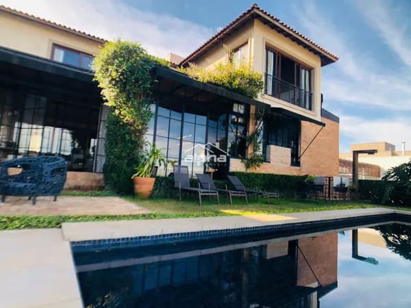 Casa de Condomínio em Santana de Parnaíba - Tamboré