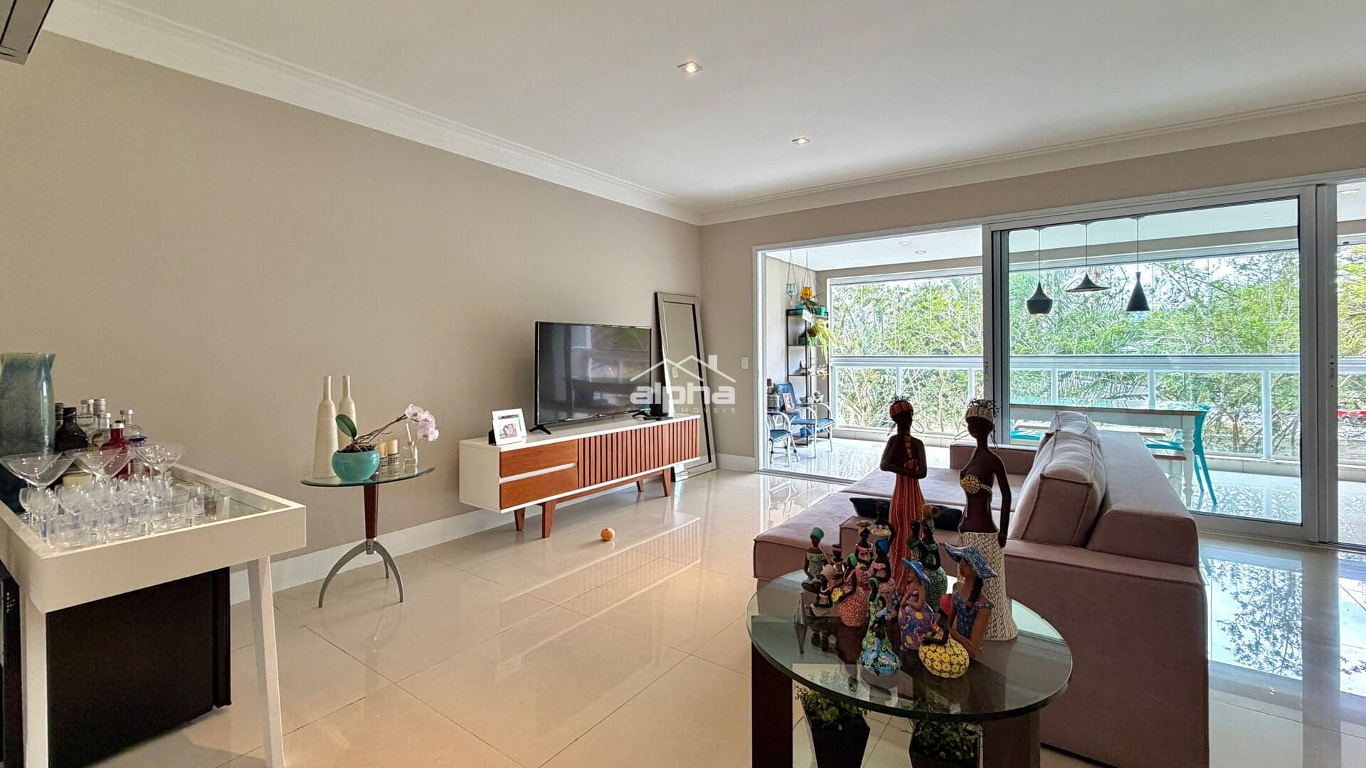 Ed. Verone - excelente apartamento, muito bem localizado!