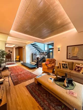 Casa de Condomínio em Santana de Parnaíba - Alphaville