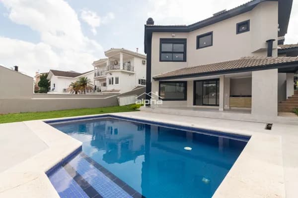 Casa de Condomínio em Santana de Parnaíba - Alphaville