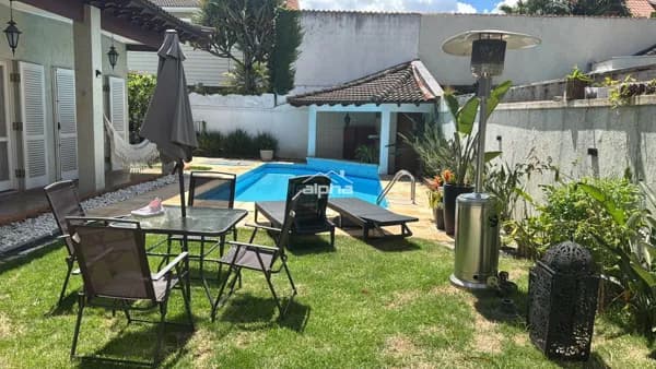 Casa de Condomínio em Santana de Parnaíba - Alphaville