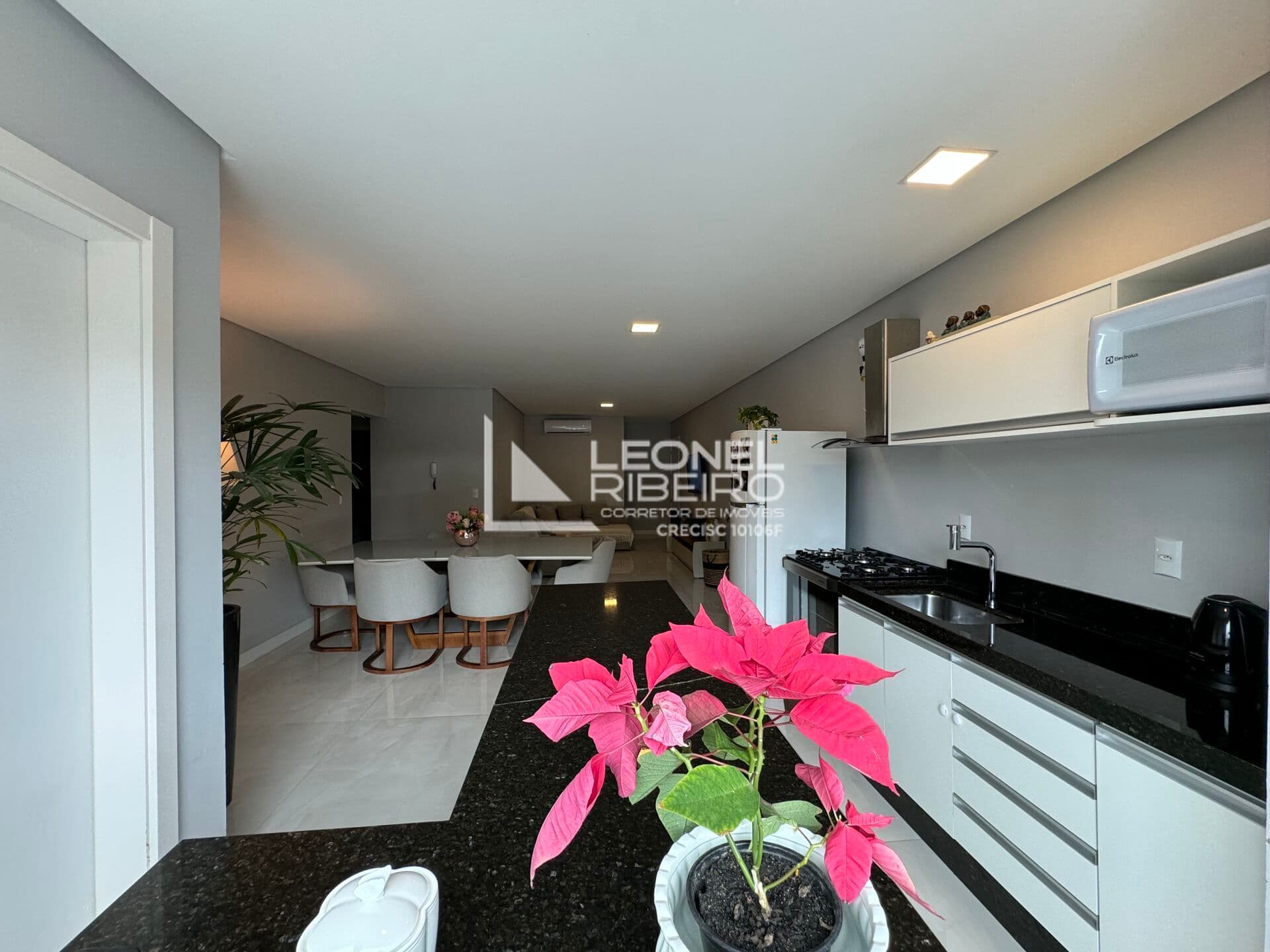 Apartamento à venda com 3 dormitórios, 95,78 m² no bairro Quintino em Timbó-SC