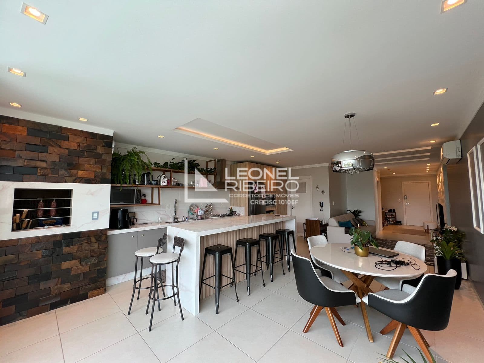 Apartamento à venda com 3 dormitórios no bairro Centro em Timbó-SC