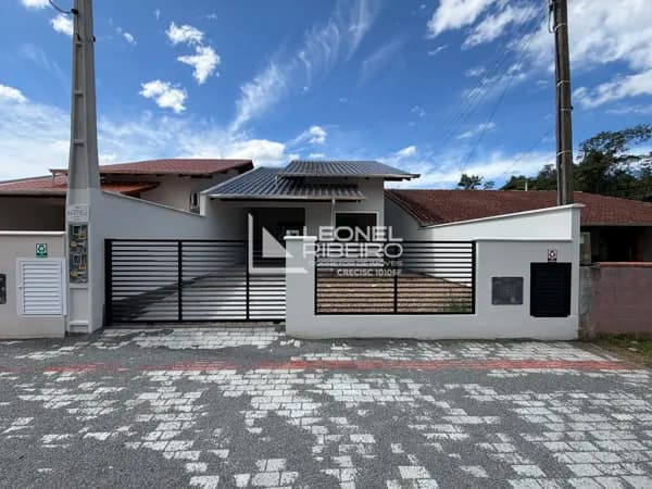 Casa com 2 dormitórios, 77,00 m² à venda no bairro Padre Martinho Stein em Timbó - SC